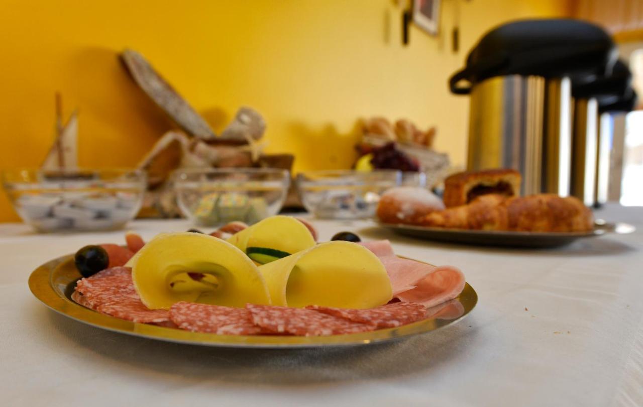 Bed And Breakfast Julia Seget  Buitenkant foto