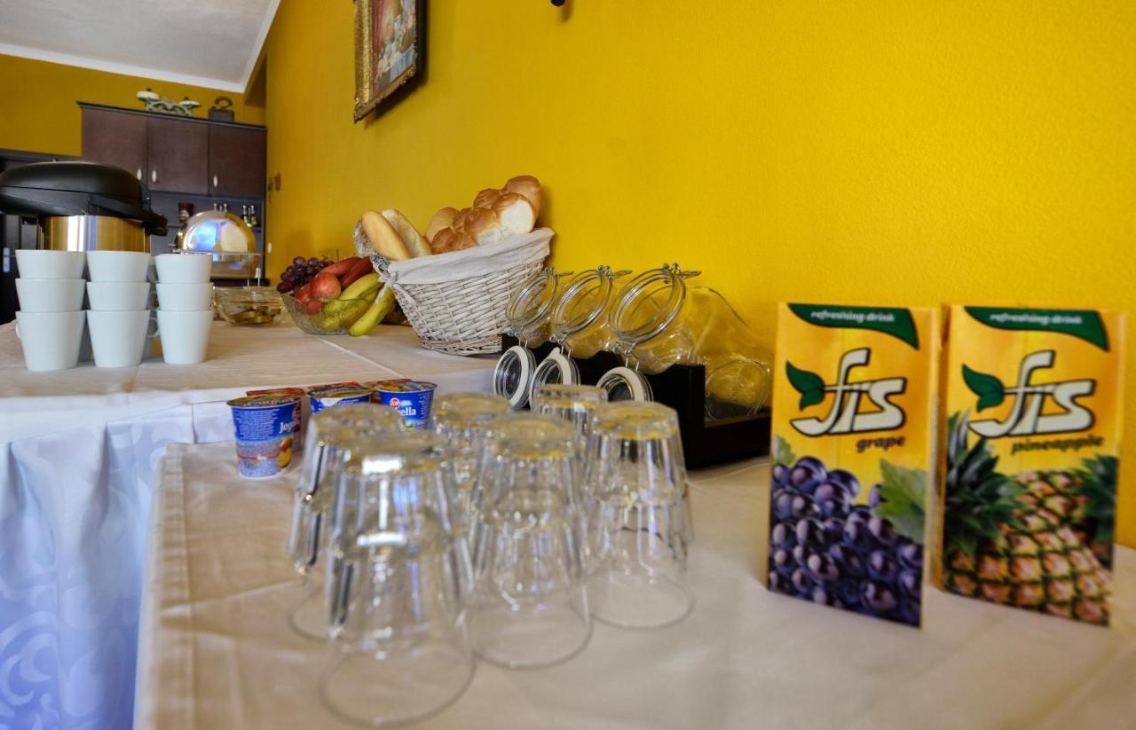 Bed And Breakfast Julia Seget  Buitenkant foto