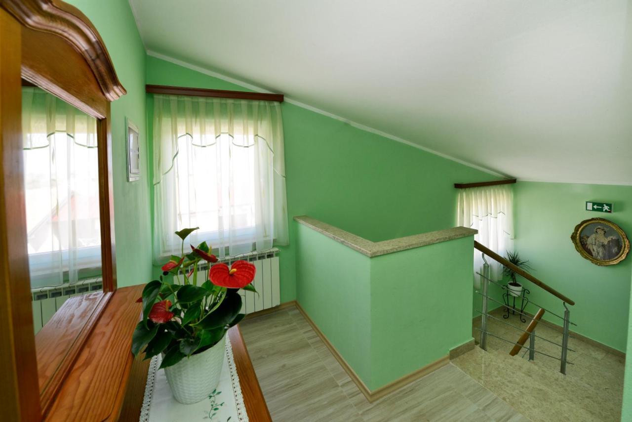Bed And Breakfast Julia Seget  Buitenkant foto