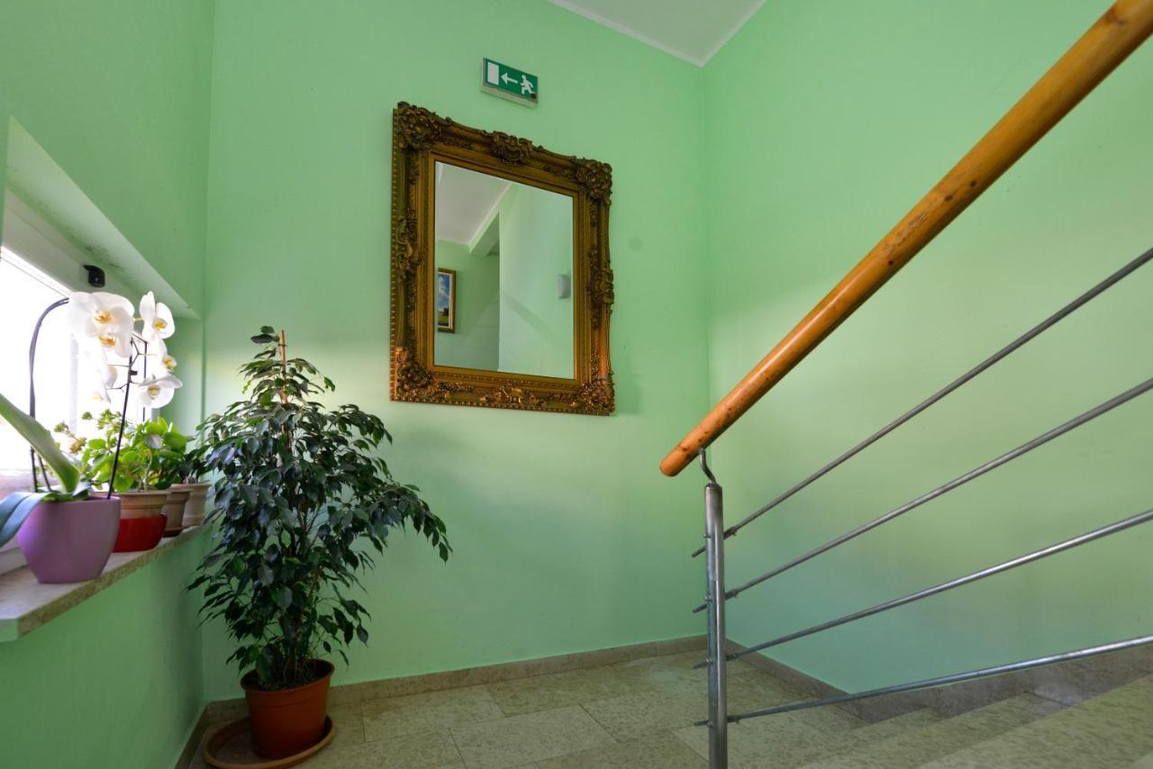 Bed And Breakfast Julia Seget  Buitenkant foto