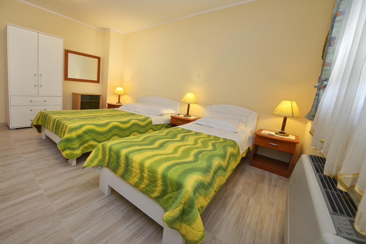 Bed And Breakfast Julia Seget  Buitenkant foto