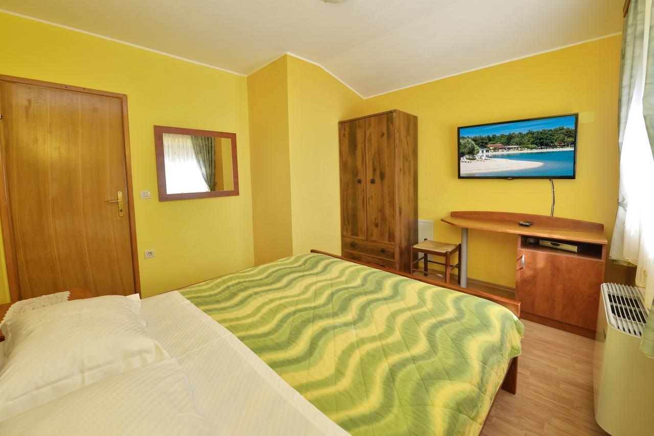Bed And Breakfast Julia Seget  Buitenkant foto