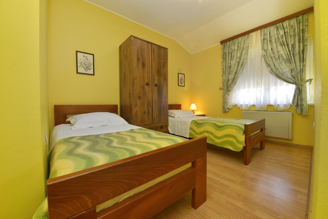 Bed And Breakfast Julia Seget  Buitenkant foto