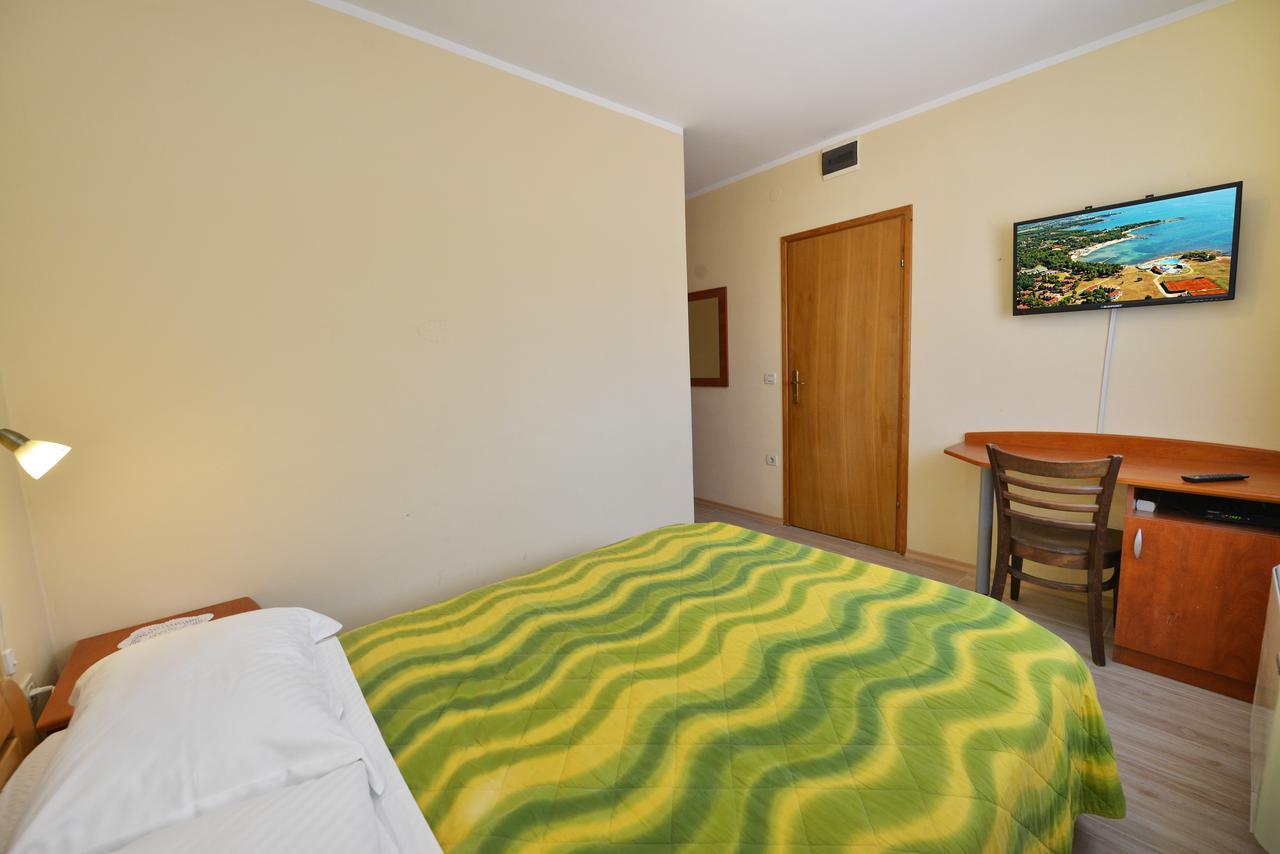 Bed And Breakfast Julia Seget  Buitenkant foto