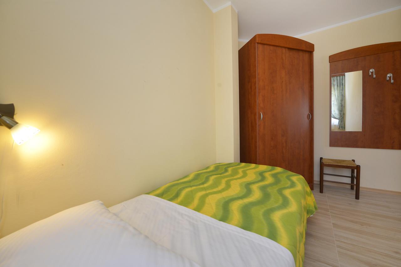Bed And Breakfast Julia Seget  Buitenkant foto