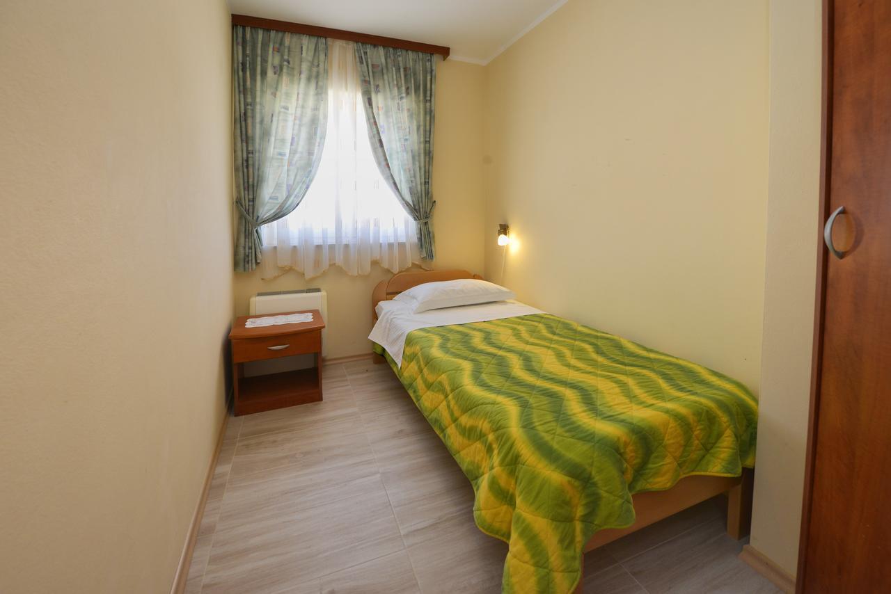 Bed And Breakfast Julia Seget  Buitenkant foto
